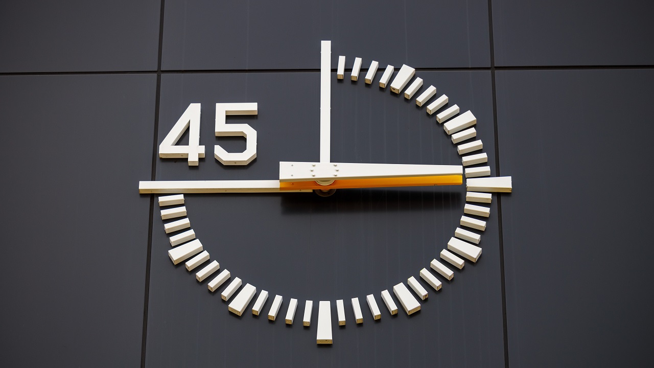 アディショナルタイムは45分ですか？