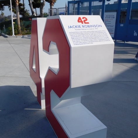 【MLB】全選手が42番を着用するジャッキー・ロビンソン・デーとは？アメリカの歴史を変えたジャッキー・ロビンソンについて解説